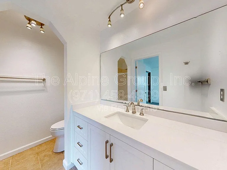 2314 SE 53rd Ave — Photo 36