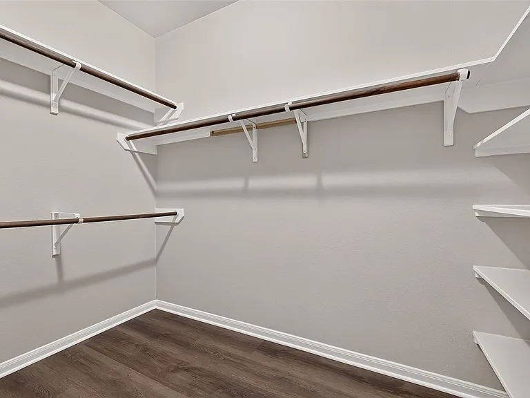 2110 Castle Gardens Ln — Photo 27