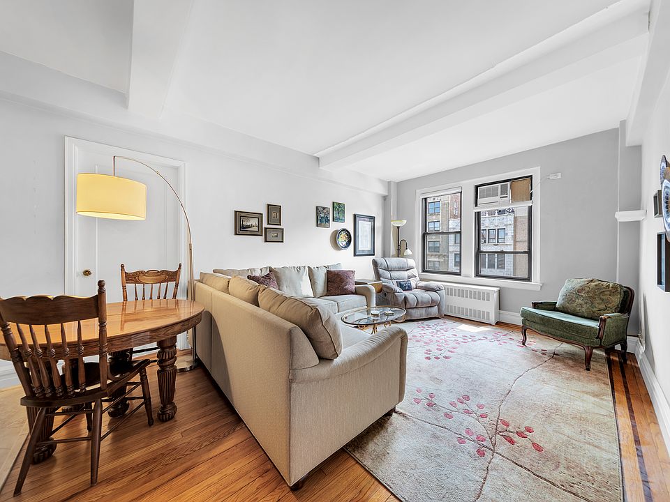 1st image of 121 W 72nd St #14AB