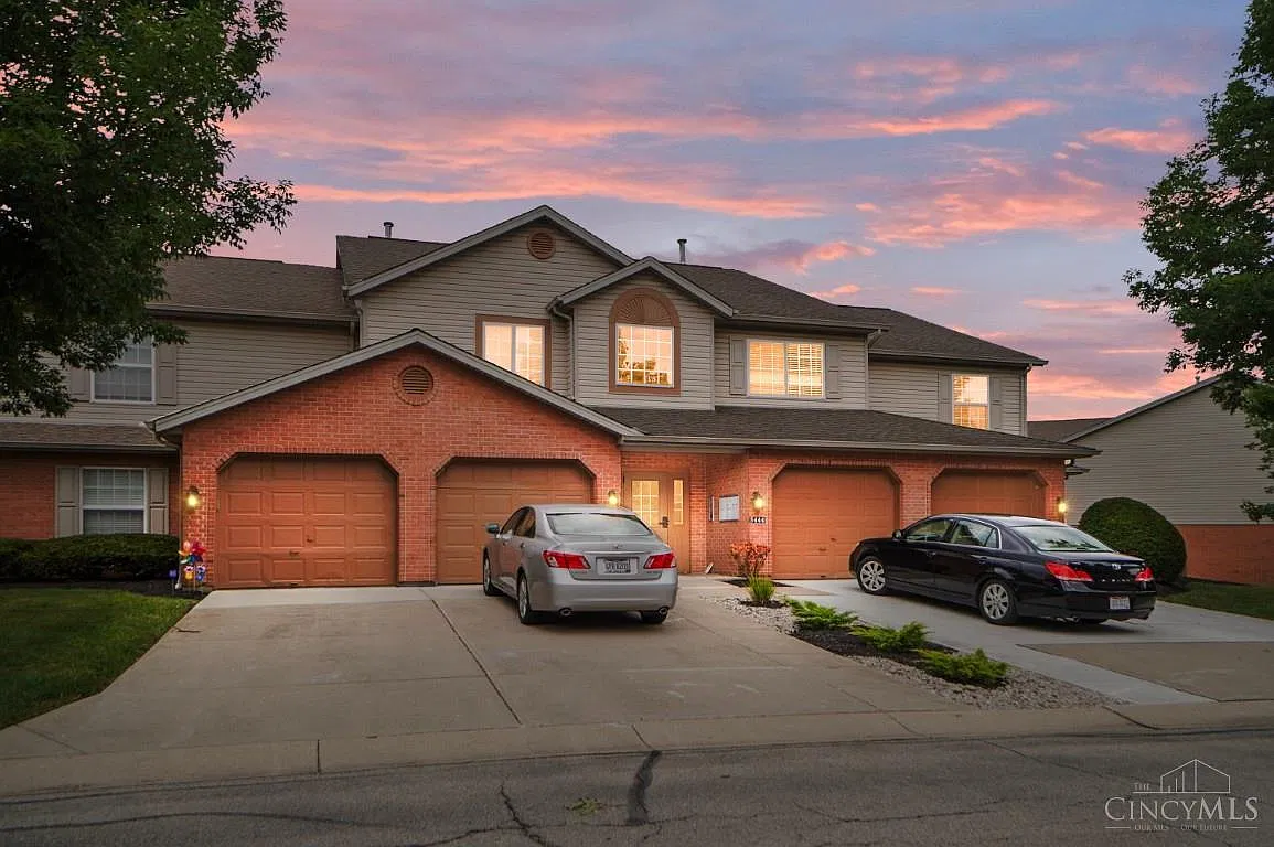 3 bed, 1504 sqft, $2,300 — Photo 1