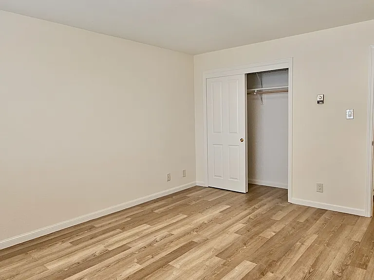 2310 Taraval St #2 — Photo 13