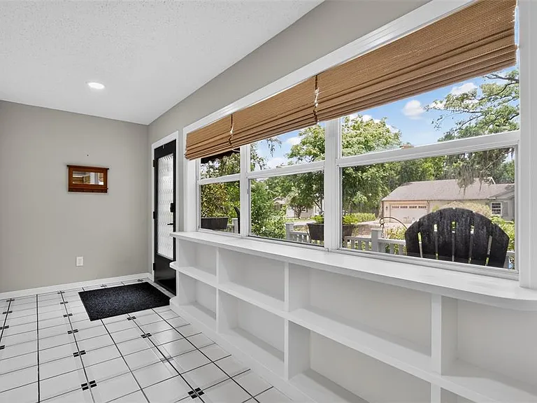 2732 Newark Way — Photo 10