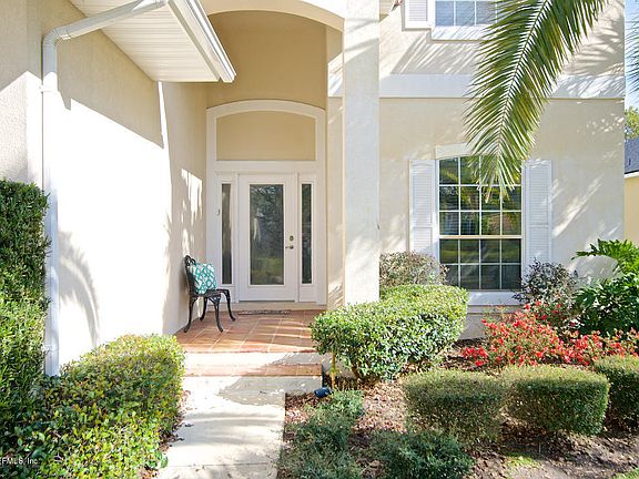 2nd image of 805 Bonaire Cir
