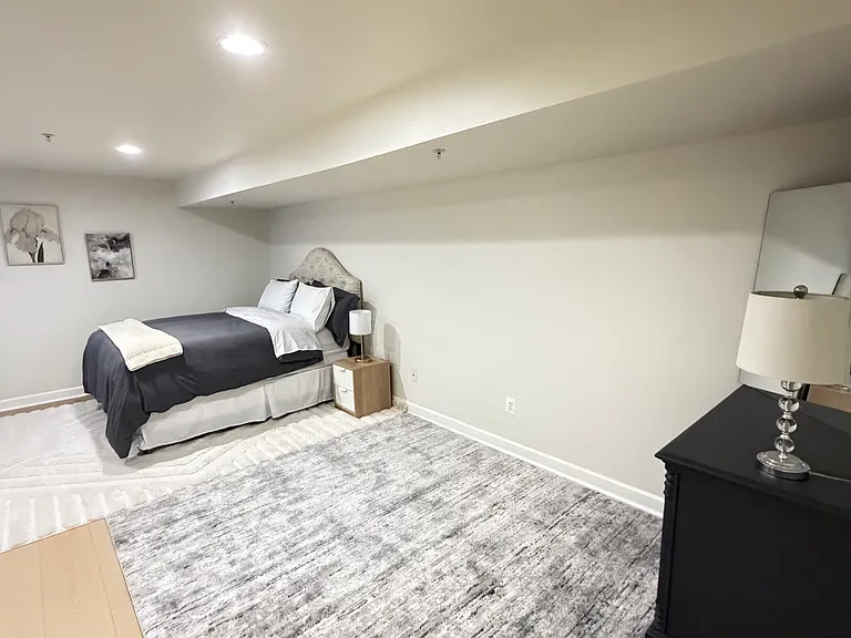 2716 Hollywell Ct — Photo 12