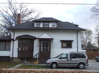 60 Long Branch Ave #1-06, Toronto, ON M8W 3J2