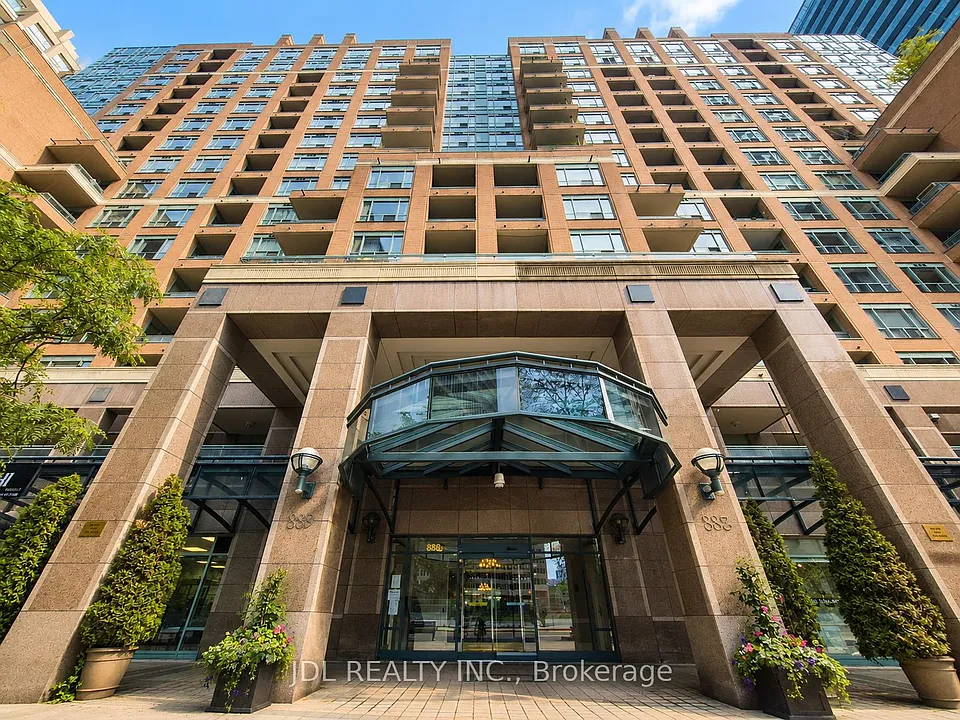 887 Bay St #603