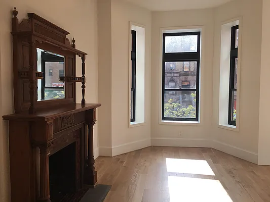 Rented by Artifact.co | media 12