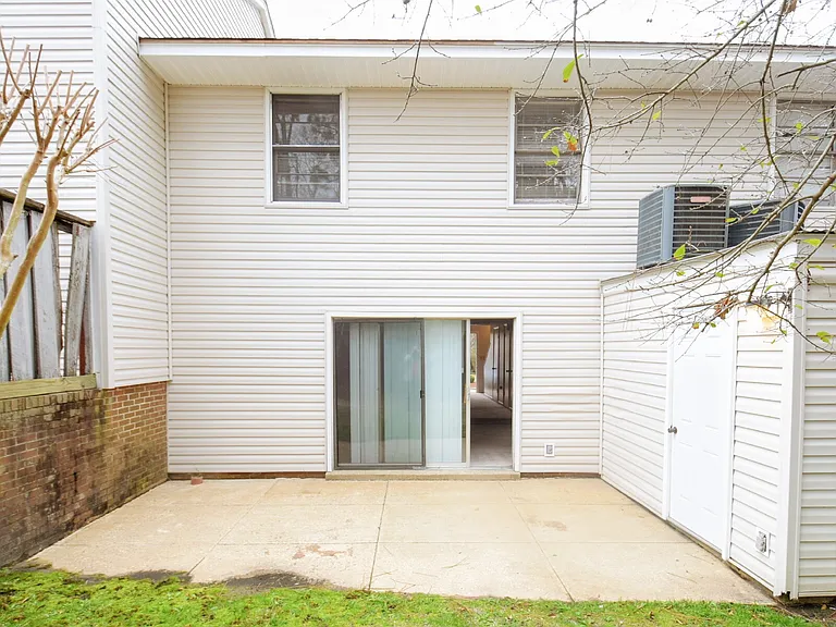 599 Winding Creek Rd #B — Photo 15