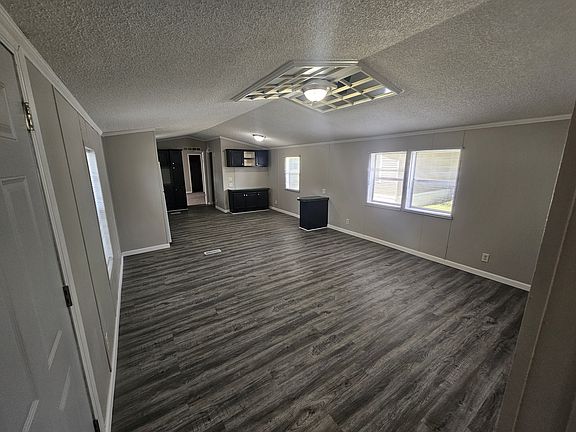 2nd image of 1682 Southwood St