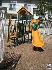 3rd image of 11150 Glenoaks Blvd Unit 290