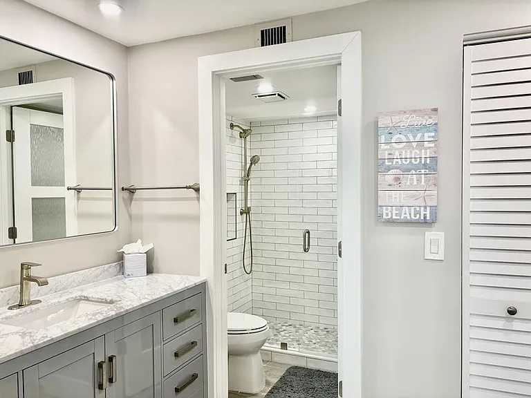 260 Seaview Ct #508 — Photo 10