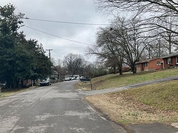 4th image of 2409 Pafford Dr