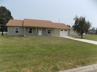 1103 N Underwood St, Ottawa, KS 66067