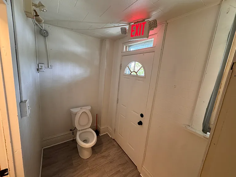 720 Lehman Street — Photo 16