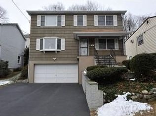 34 Primrose St, White Plains, NY