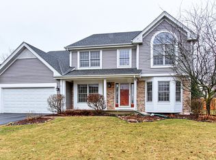 943 Pearson Rd, Cary, IL 60013