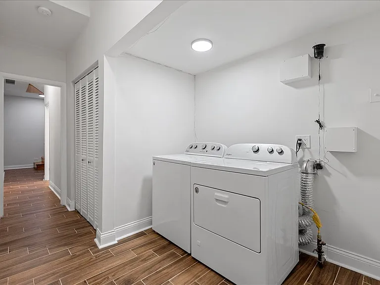 1147 W Taylor St #1 — Photo 16