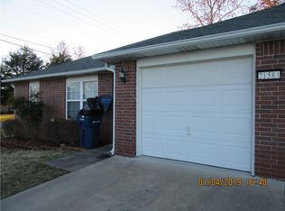 2158 Kristy Ln #A, Siloam Springs, AR 72761