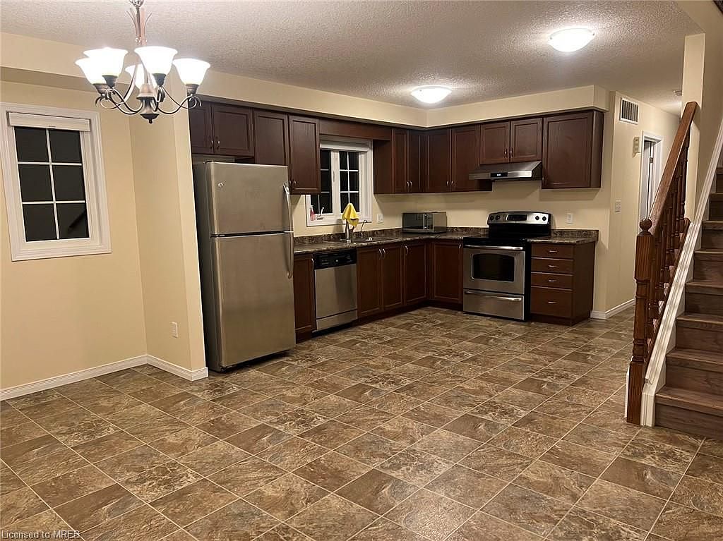 931 Glasgow St 28B, Kitchener, ON N2N 0B6 Zillow