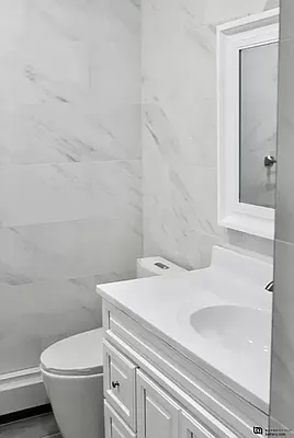 Rented by Batra Group Inc | media 29