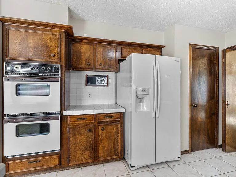 4010 Paraguay Cir — Photo 9