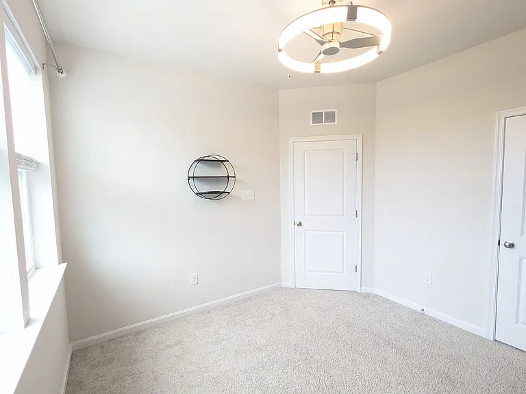 5143 Constitution St — Photo 44