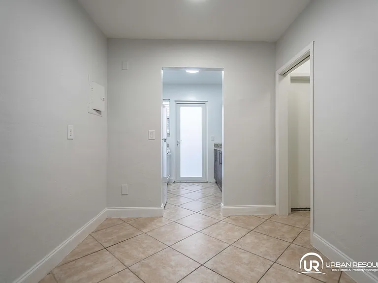 7311 Byron Ave #3 — Photo 9