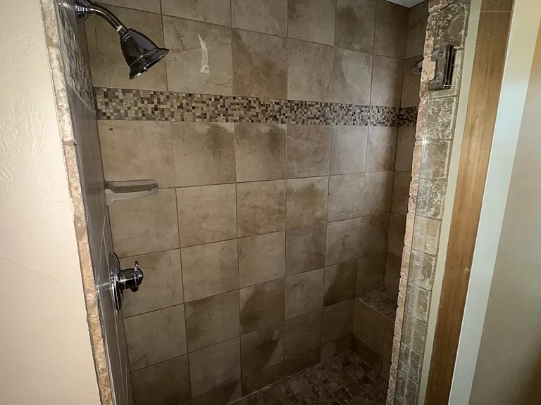 3003 Oliver St — Photo 13