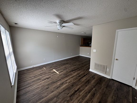 3rd image of 2910 Faversham Pl