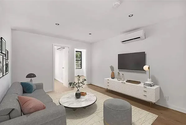 Rented by Avenues Real Estate | media 2