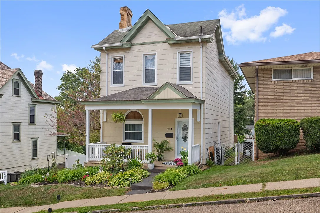 231 Hazelwood Ave photo 1