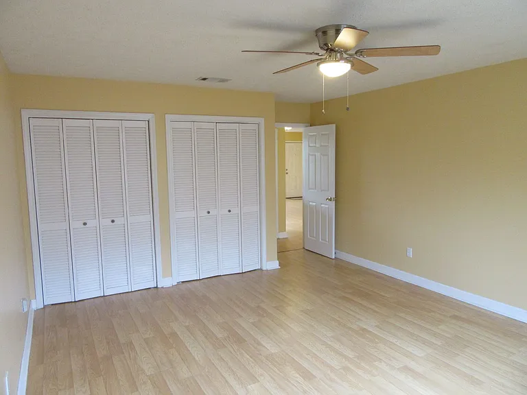 820 Premier Dr — Photo 12