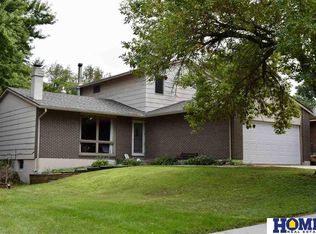 4700 Grassridge Rd, Lincoln, NE 68512
