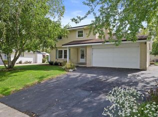 801 E Manitowoc Ave, Oak Creek, WI 53154