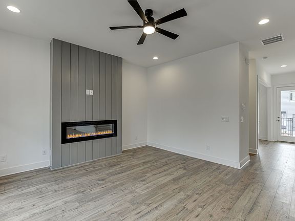 5th image of 5631 Pine St #17