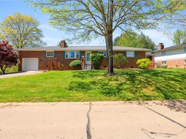 5206 Frederick Dr, Charleston, WV 25313