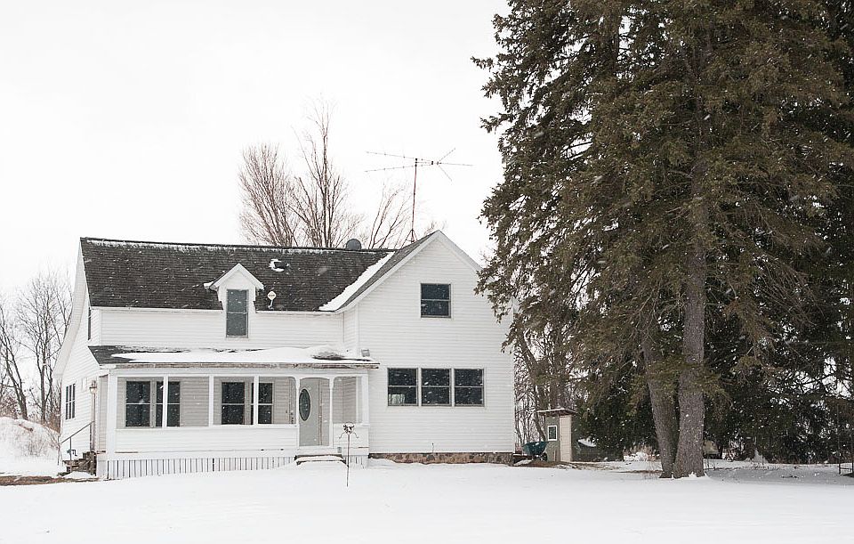 Welcome to 16909 Almy Road!