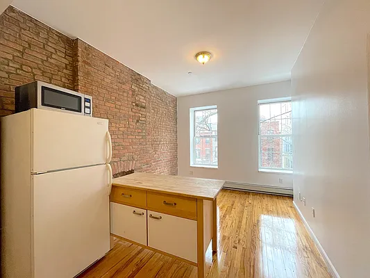 Rented by Corcoran | media 8