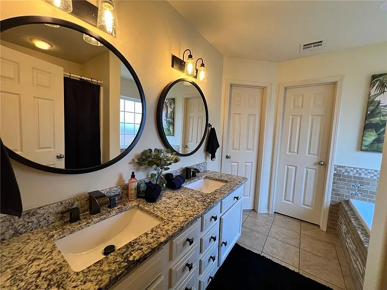 4305 SW Limestone Ave — Photo 23