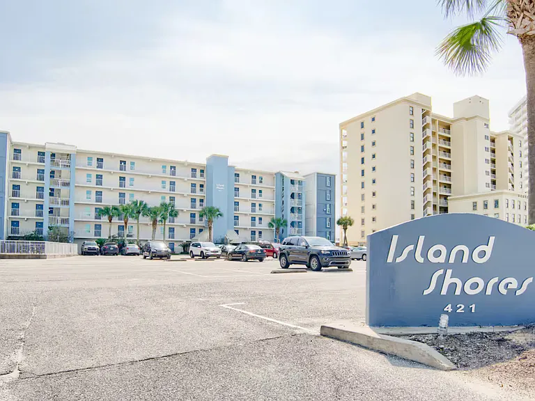 421 E Beach Blvd #450 — Photo 38