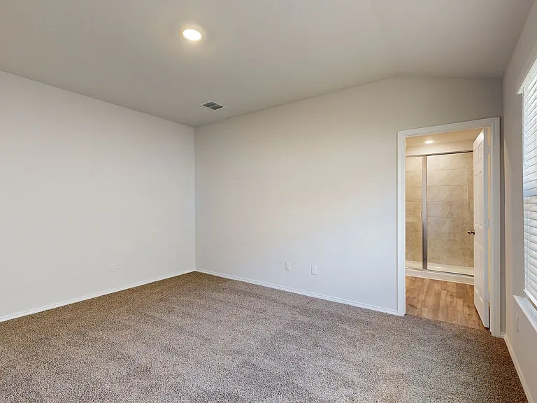824 Chambray Dr — Photo 8