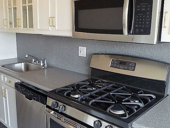 5th image of 160 W 97th St APT 12B