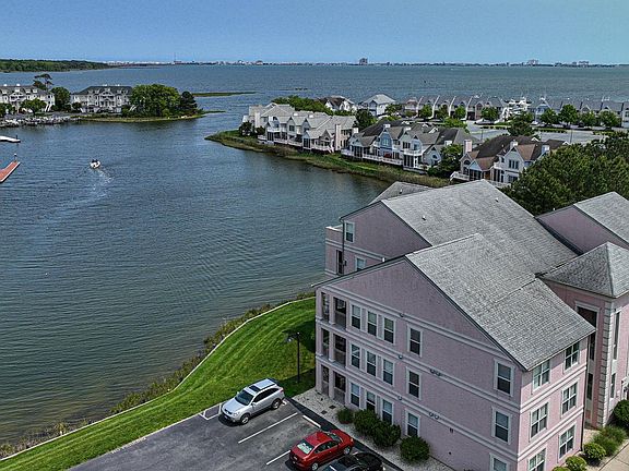 2nd image of 7710 Yacht Club Dr #314