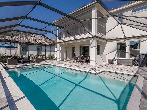 Heated salt pool and spa