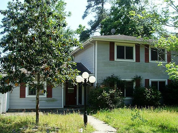 3rd image of 5511 Teakwood Ln