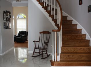 9005 Copperleaf Ln, Fairfax Station, VA 22039