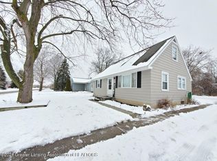 438 N Dibble Ave, Lansing, MI 48917