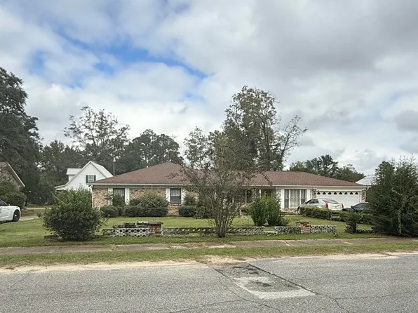 1224 Church Ave, Chipley, FL 32428