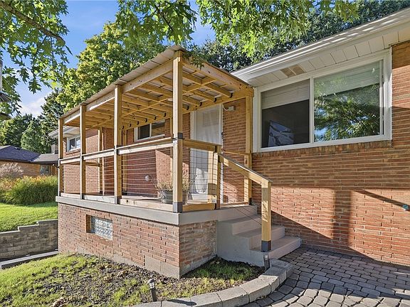 4th image of 1011 Marcia Dr
