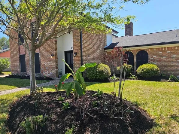 47 W Dansby Dr, Galveston, TX 77551